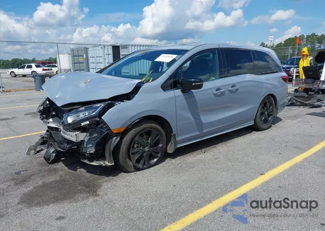 2023 Honda Odyssey Sport z USA, uszkodzony, nr VIN 5FNRL6H73PB048848